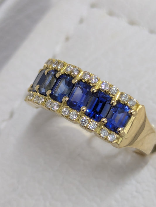 18k Yellow Gold Blue Sapphire Ring