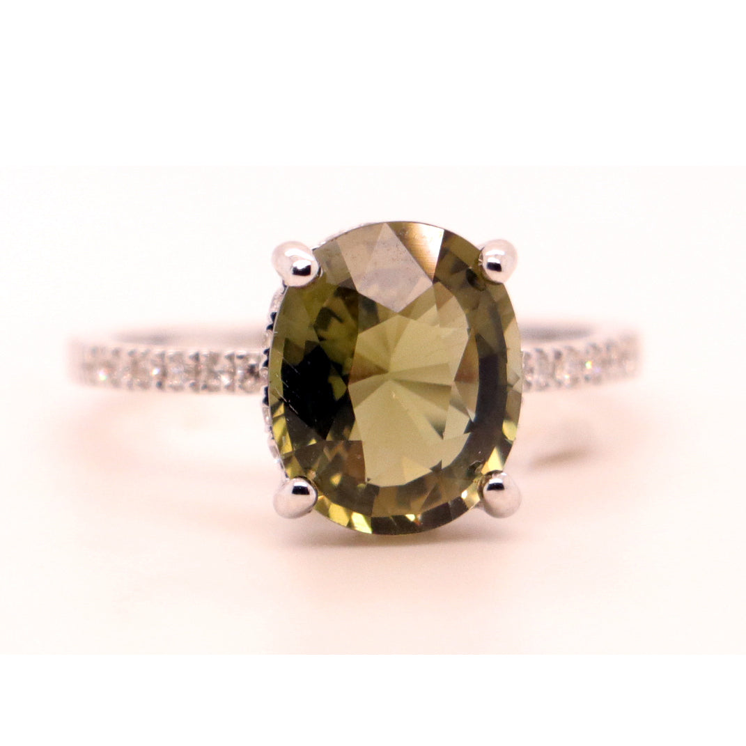 18k White Gold Tourmaline Ring