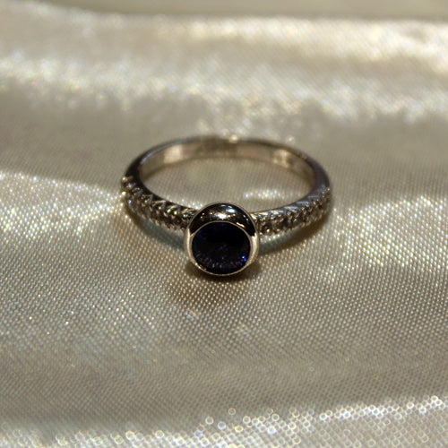 14k White Gold Blue Sapphire Ring