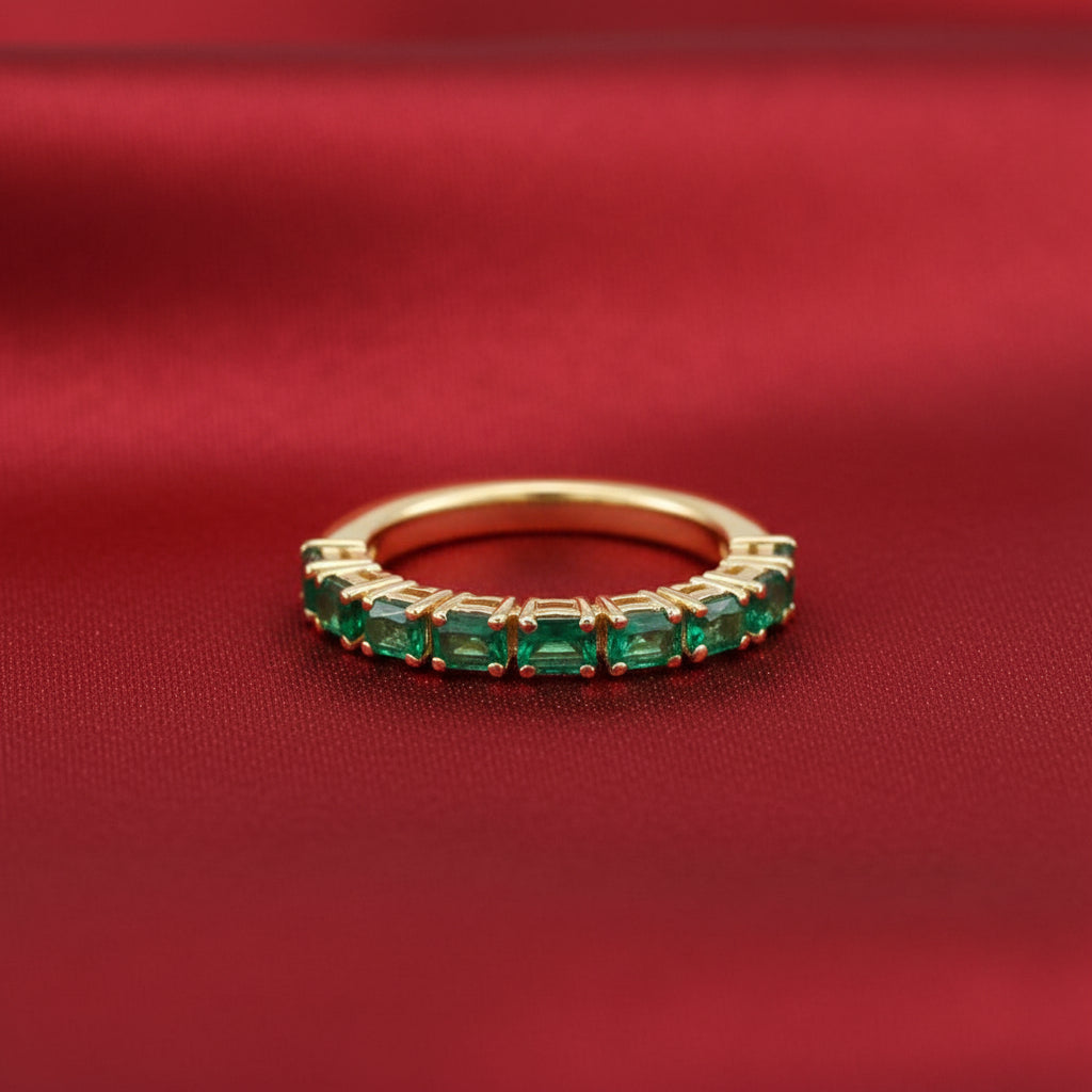 14K Yellow  Emerald & Diamond Ring