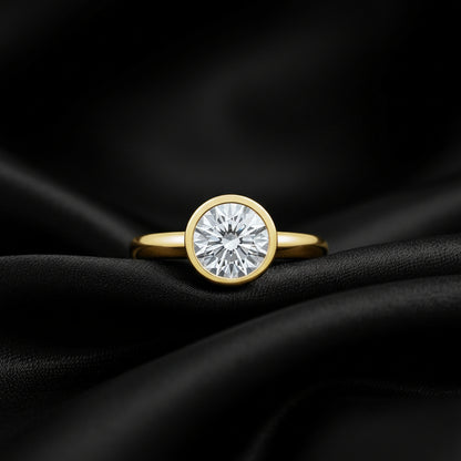 14K Yellow Gold Diamond Engagement Ring (0.07 CTW)
