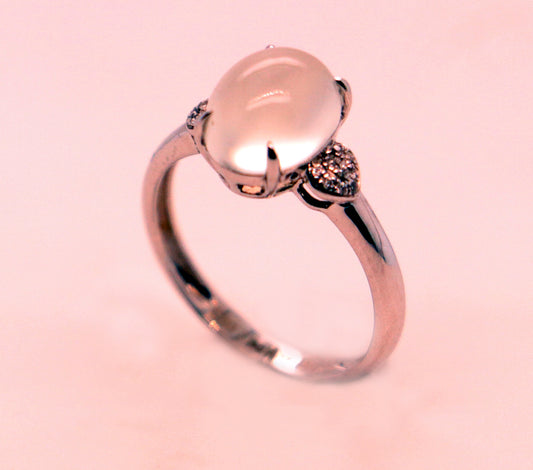 18k White Gold Moon Stone Ring